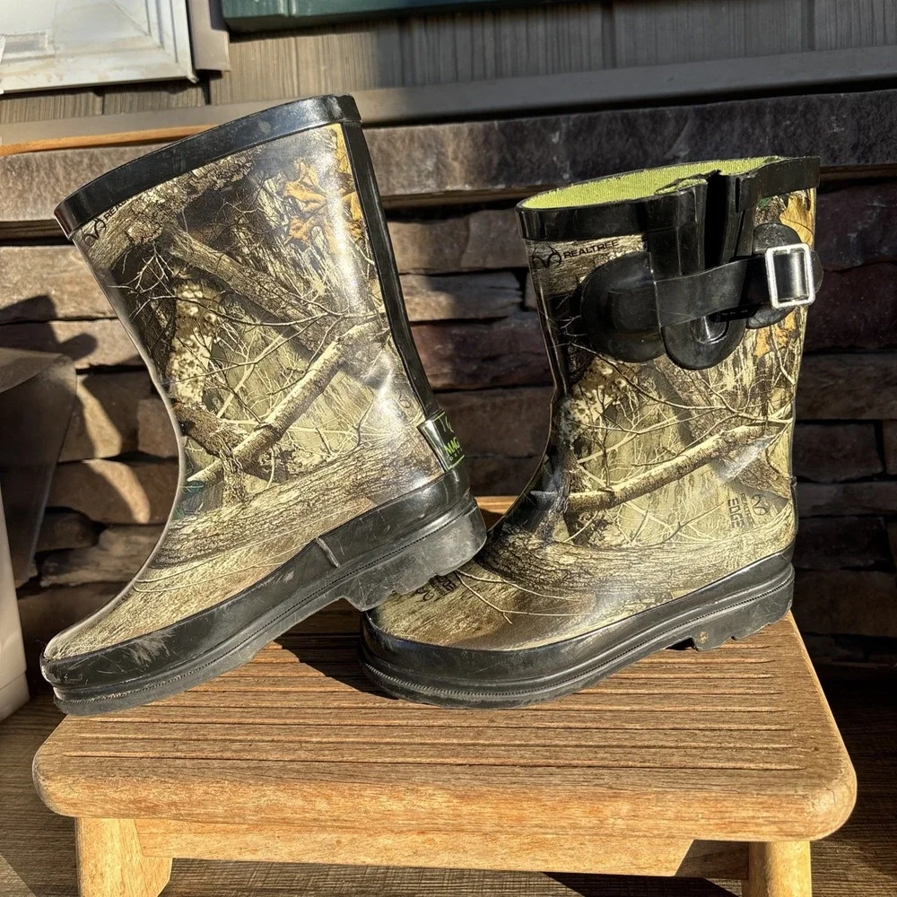 Kids Magellan Camo Rain Boots Size 12 Side Buckle